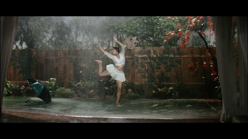 DDLJ sexualized dance sequences 2